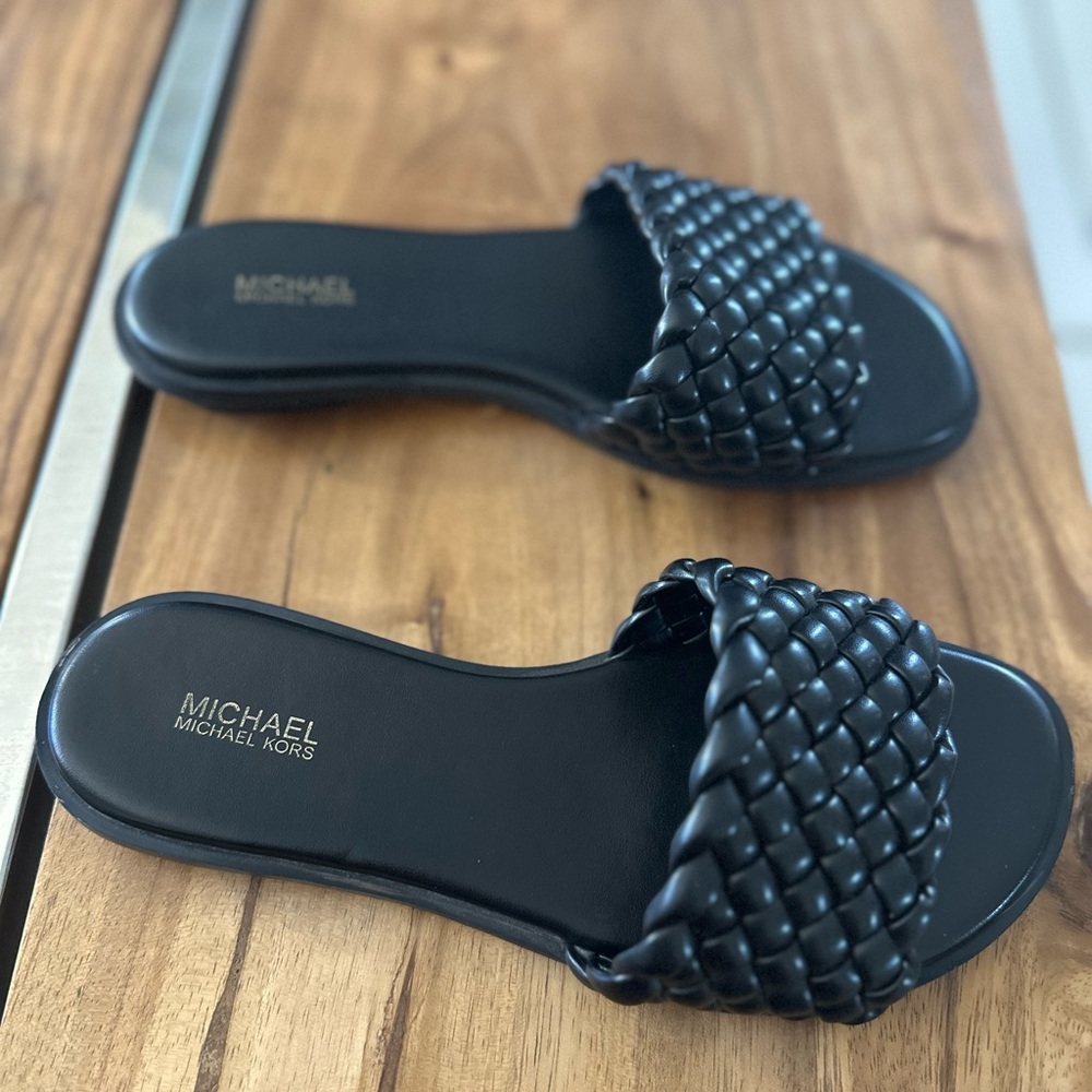 Michael Kors - Size 8 sandals